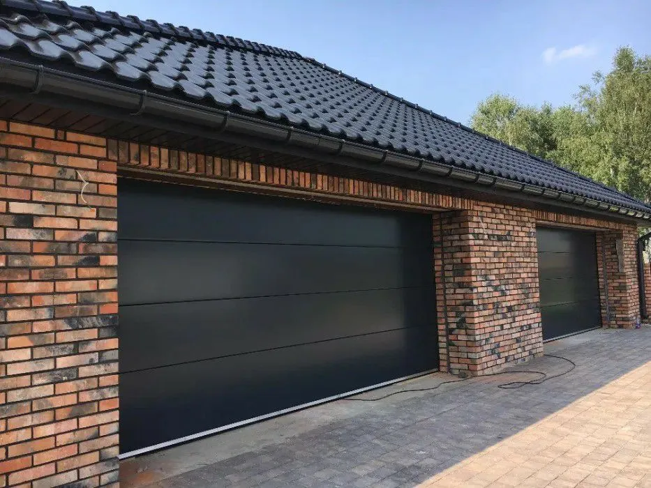 Секционные ворота